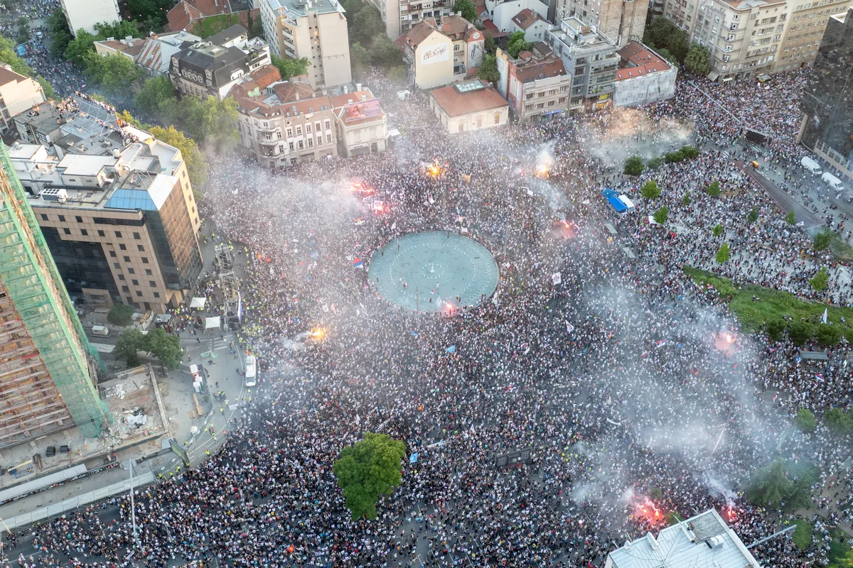 Četvrta Slavija: Više od Vidovdana, manje od 15. marta, i novi moto (više ne samo) studentske pobune