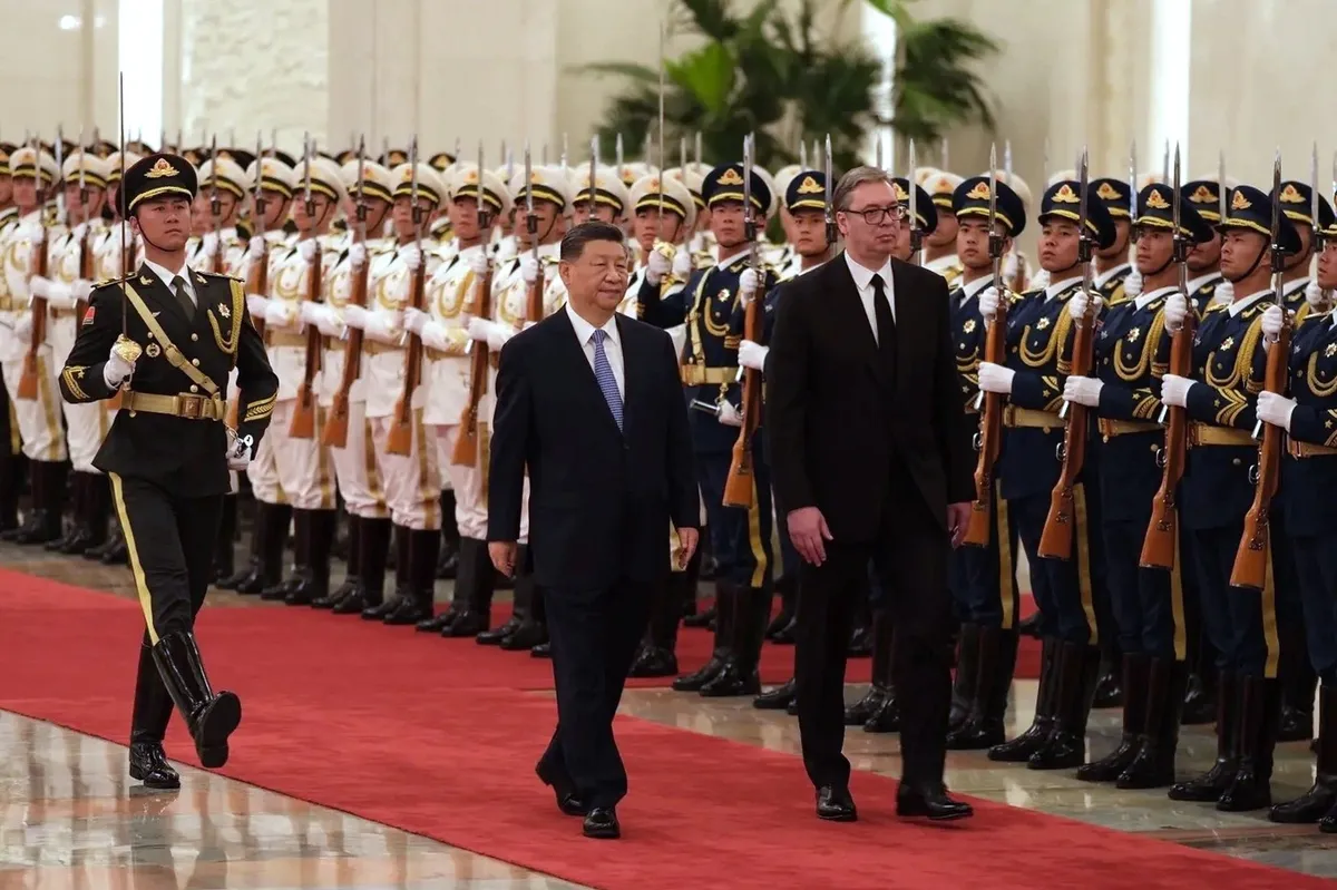 Dok SAD donosi Zakon da se u zemljama Balkana ograniči uticaj Kine, Vučić sa svitom u Pekingu četiri dana