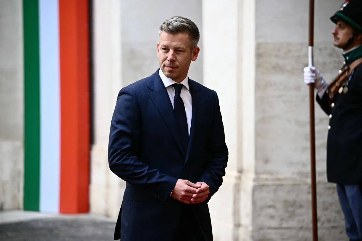Mađar tražio ostavku predsednika zbog veza sa Orbanom: Stigao mu žestok odgovor