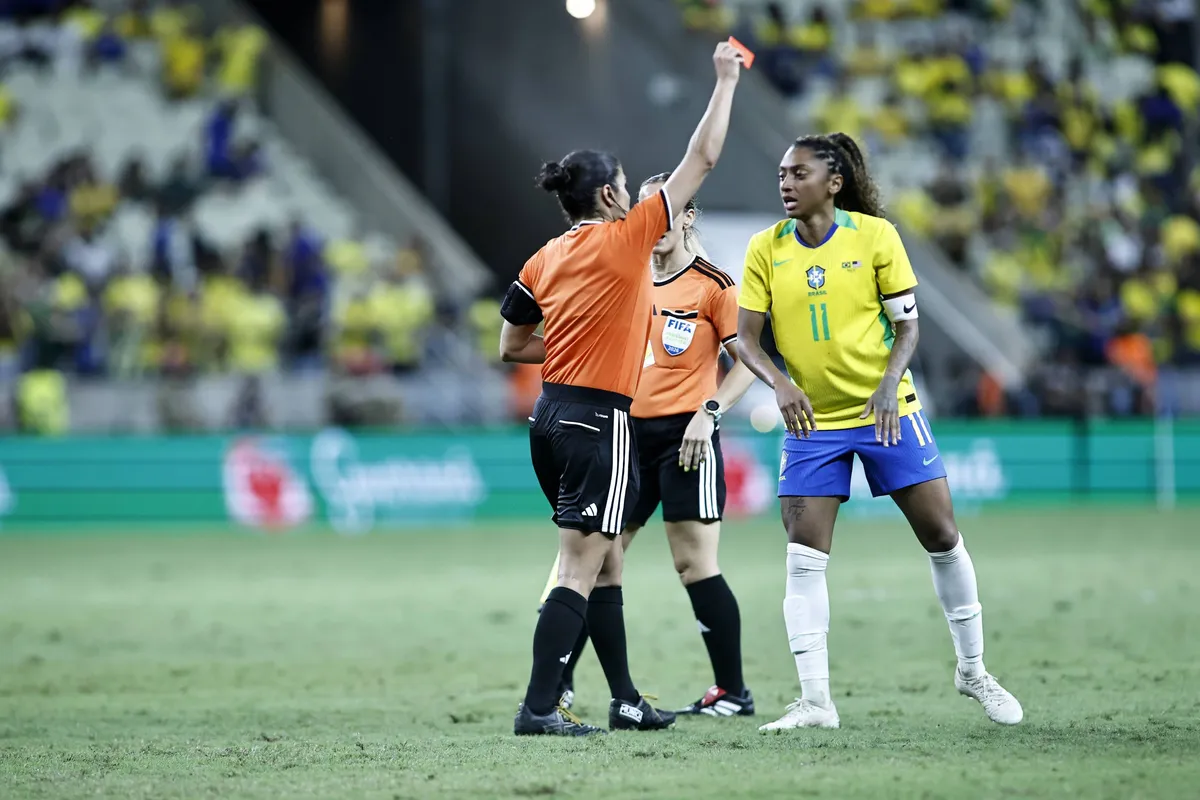 Ovakav haos na utakmici nije viđen: Brazil dobio o