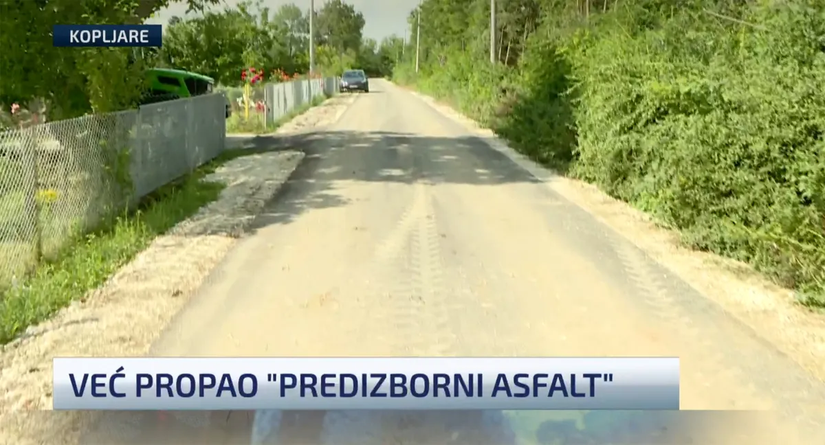 Predizborni asfalt propao posle dva meseca: Čekali ga decenijama, putari morali da ga uklone - počeo da puca i da se raspada FOTO