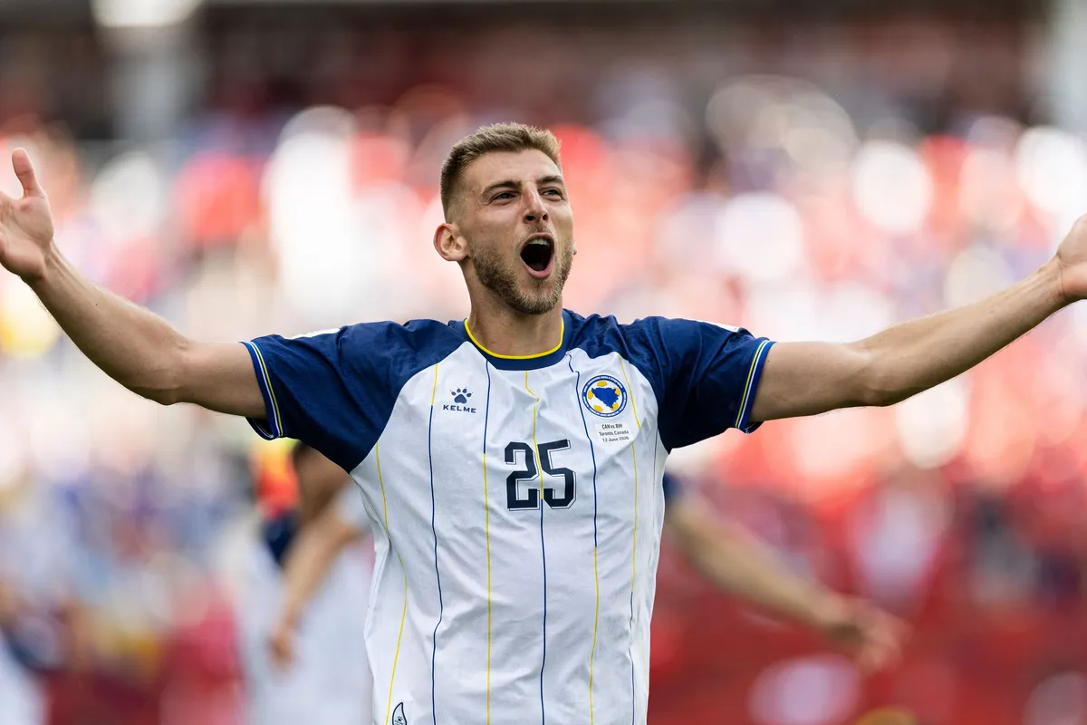 Jovo Lukić postao najtraženiji fudbaler na svetu FOTO
