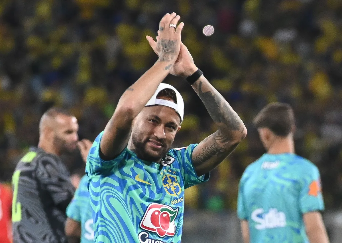 Ančeloti otkrio šta je sa Nejmarom, Ronaldo u odelu stigao na Mundijal VIDEO
