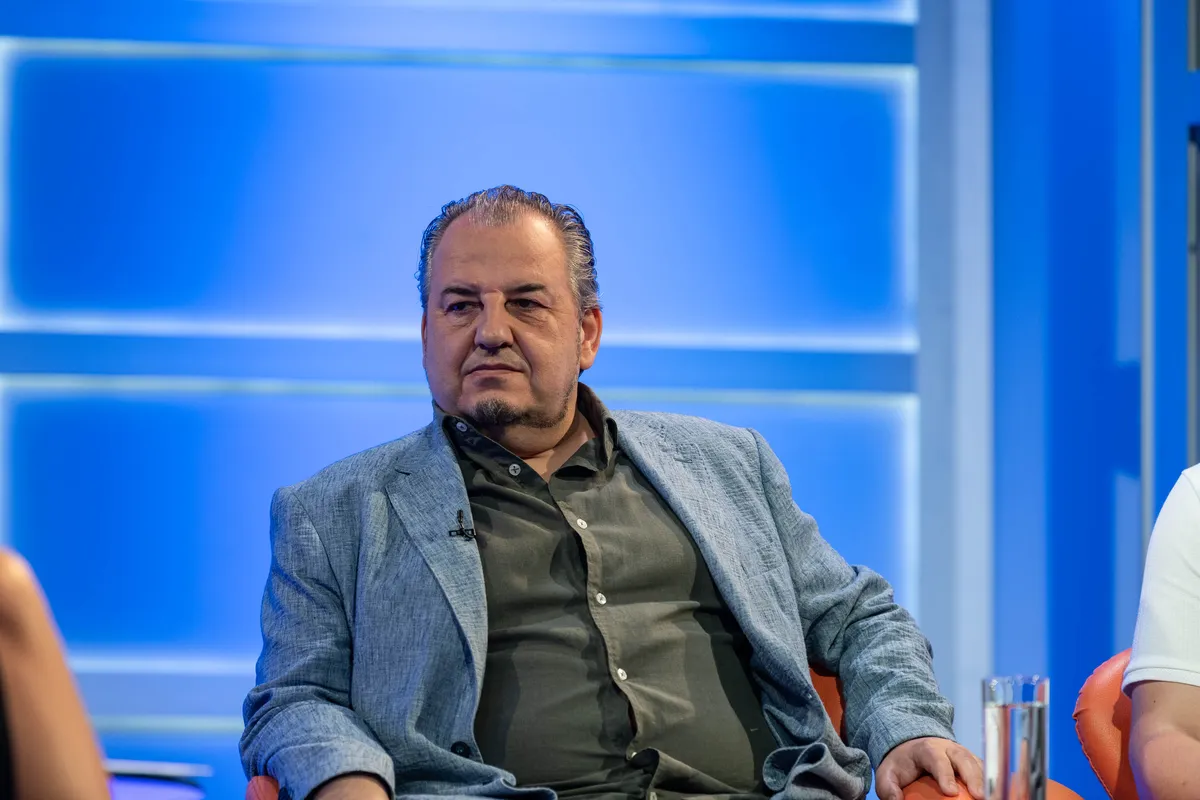 "Studenti i opozicija moraju da progutaju sujete i naprave jedinstven front"