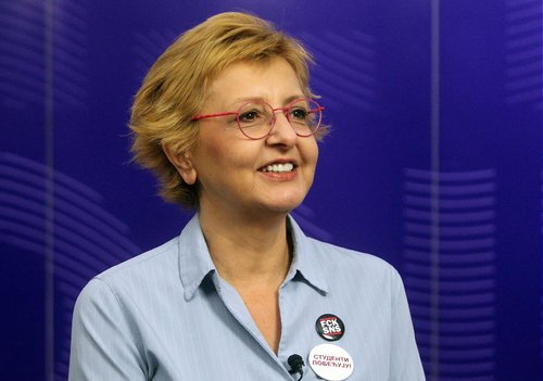 Mesto: BeogradDatum: Sun Jun 14 12:31:08 CEST 2026Dogadjaj: EVROSERVIS/KVAKA 23 - izjava FoNetu profesorke Beogradskog univerziteta Biljane Stojković u okviru serijala Kvaka 23Fotoreporter: Aleksandar BardaLičnosti: Biljana StojkovićIzvor: FoNet
