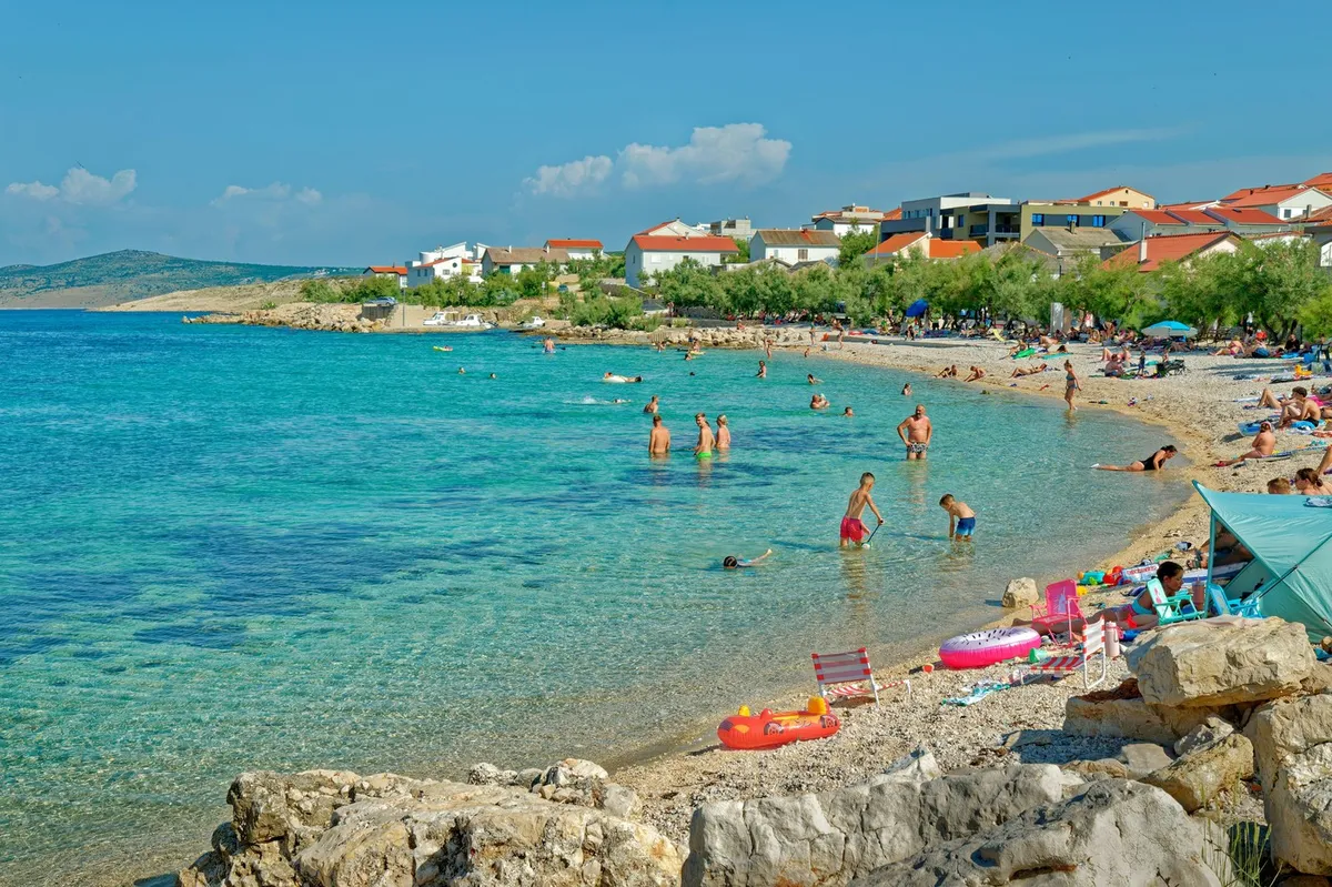 Nova pravila: Hrvatske plaže se "oslobađaju" za građane i turiste, nema više ograničavanja ni naplate