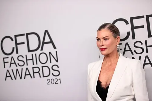 Bivši supermodel Kare Otis podnela krivičnu prijavu protiv nekadašnjeg šefa agencije Elite Model zbog silovanja