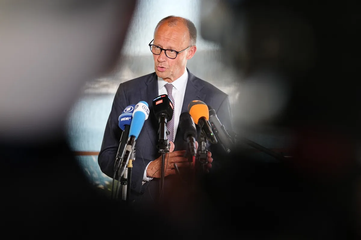 Merc: Srbija mora da bira između Evropske unije, Rusije i Kine