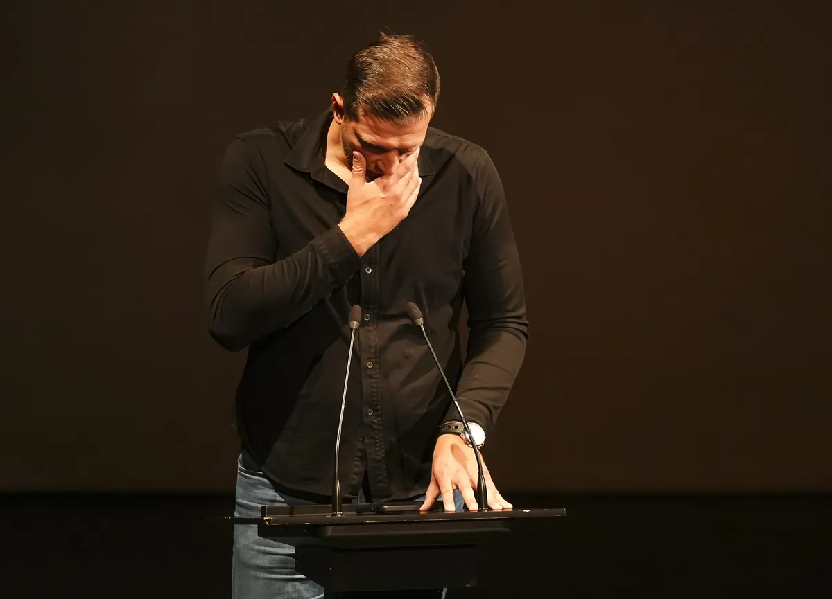 Teletović plakao na oproštaju od Edina Avdića i održao emoti
