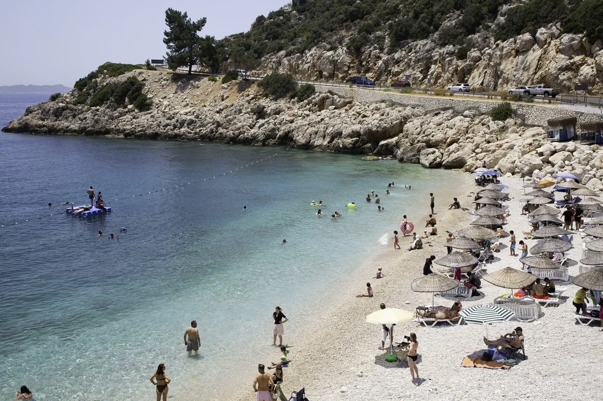 Uporedili su cene na 7 popularnih letnjih destinacija u Evropi - ova je ispala najjeftinija i srpski turisti je obožavaju (a nije Crna Gora)