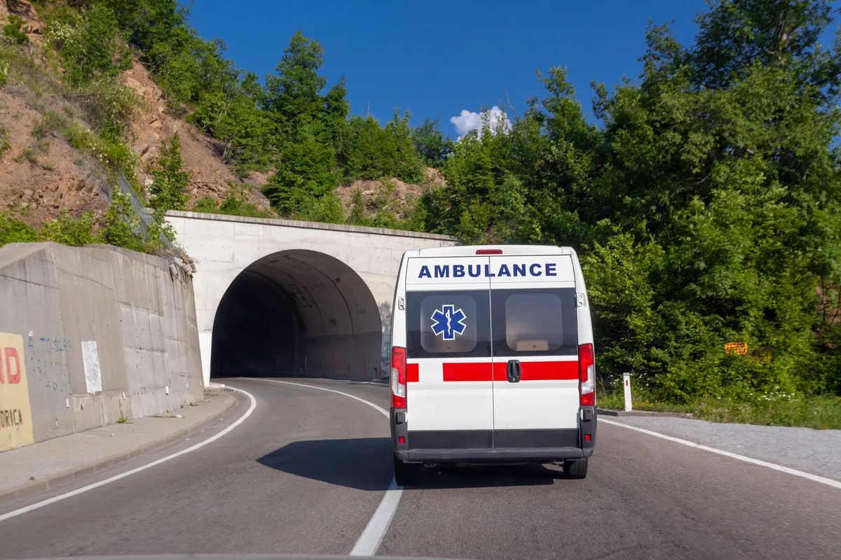 Lekar otkrio stanje dečaka (8) teško povređenog u nesreći u Crnoj Gori: Poznato šta se događa sa vozačem minibusa