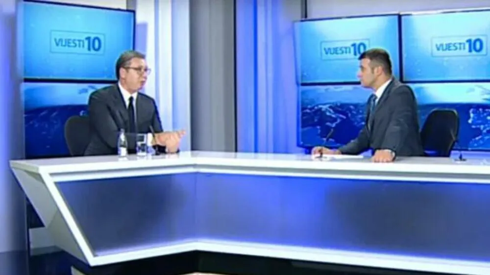 Piše Željko Ivanović: Vučić na kanabeu, Spajić u ormaru