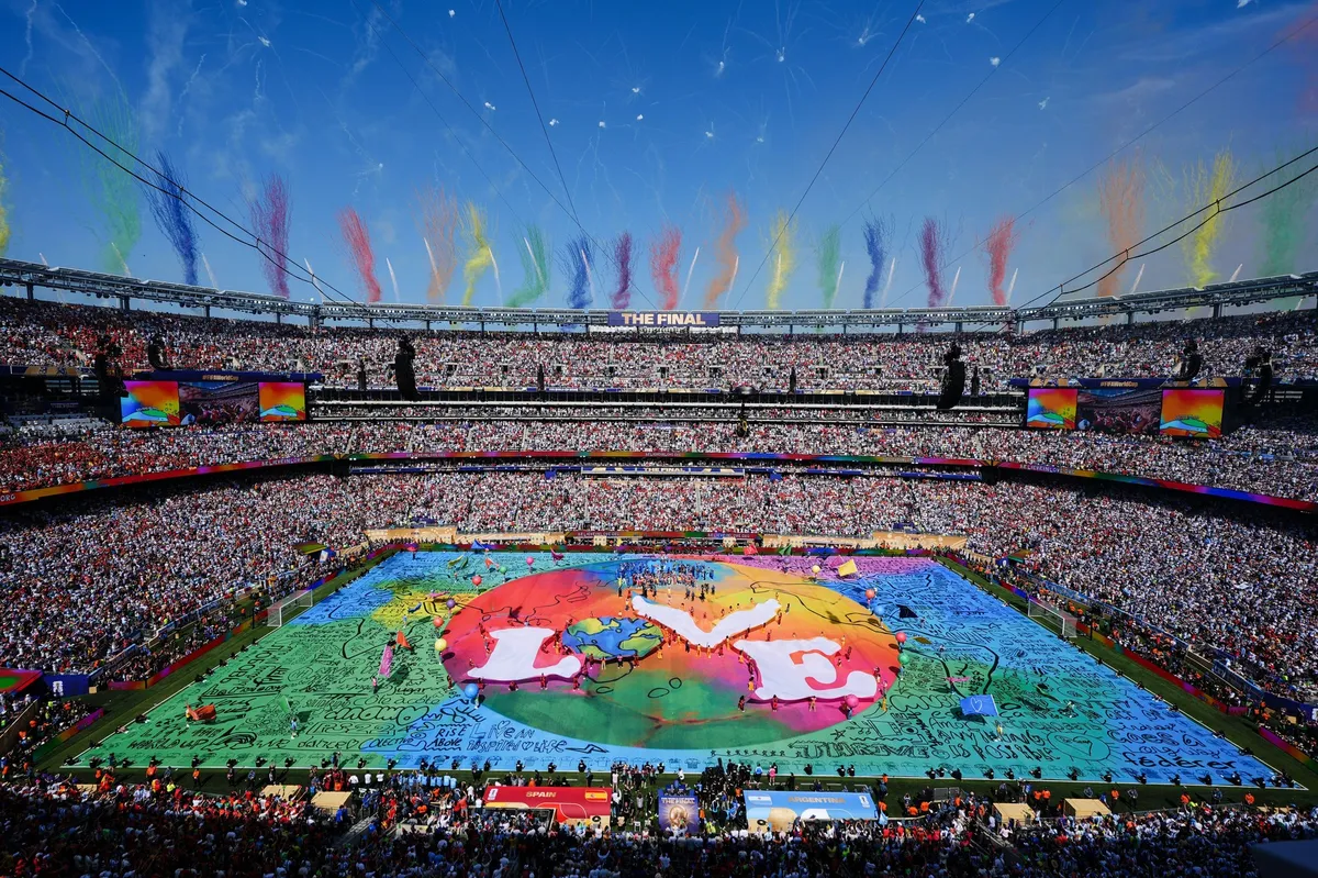 VIDEO Poluvreme kao nijedno: Amerikanci pokušali da naprave šou, evo koliko smo čekali da se nastavi finale