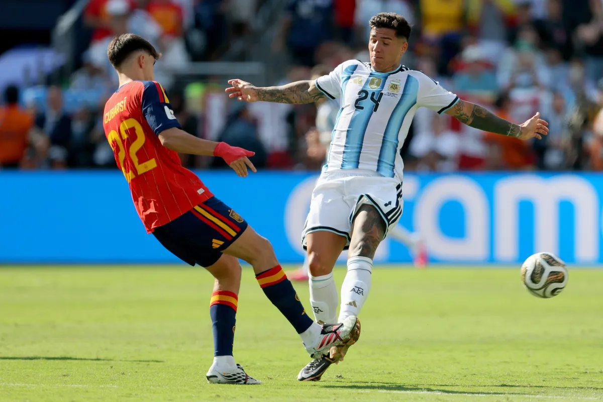 Pogledajte kako je Argentina dobila crveni karton VIDEO
