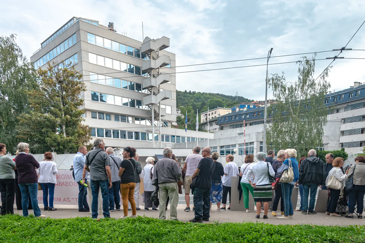 Puca savez SAD i Evrope zbog BiH: Tramp pokrenuo diplomatski rat oko visokog predstavnika