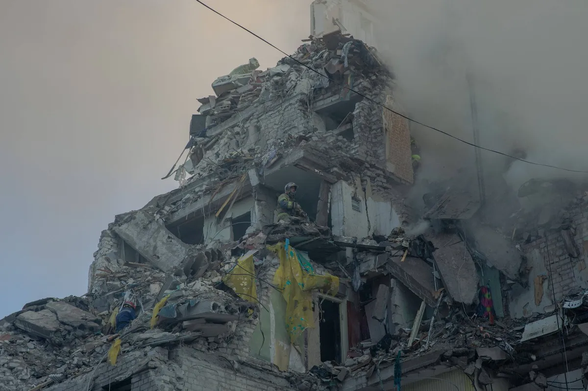 FOTO, VIDEO Krvava ruska odmazda u Kijevu: Raste broj mrtvih u jednom od najgorih napada, Peskov poslao jezivu poruku