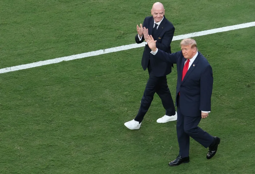 Infantino pada sve niže i niže, sad mu i Tramp okrenuo leđa? Šokantne tvrdnje američkih medija o potezu prvog čoveka FIFA