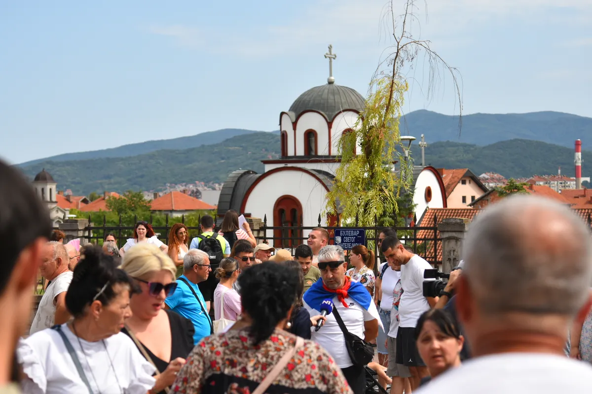Nišlije ponovo blokirale Bulevar Nemanjića zbog izgradnje pruge u Panteleju