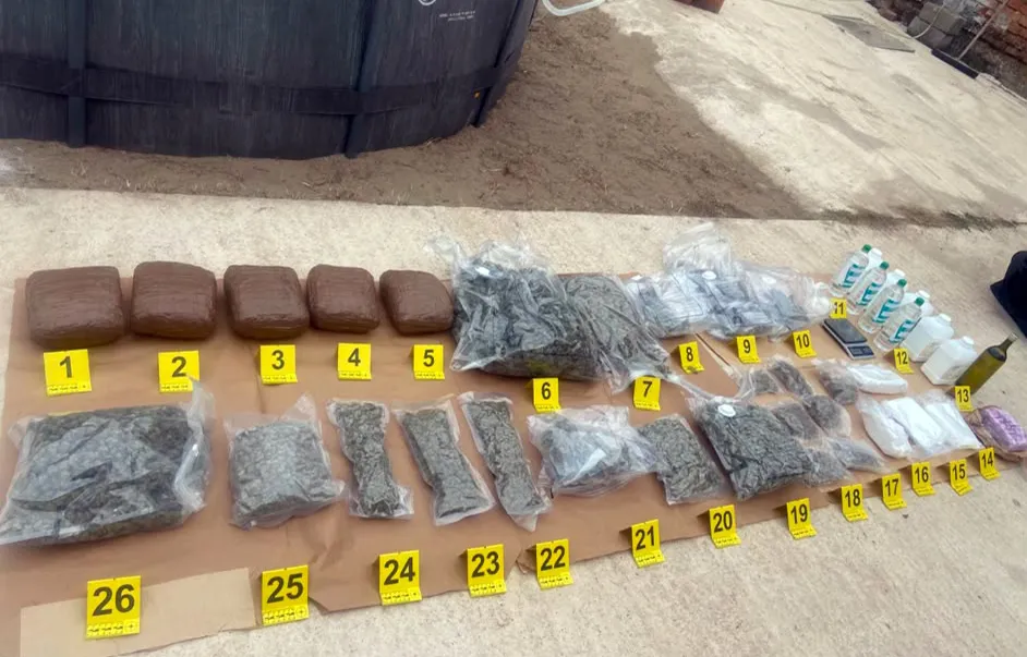 U Požarevcu uhapšene dve osobe osumnjičene za trgovinu drogom, pronađeno oko 17 kg narkotika
