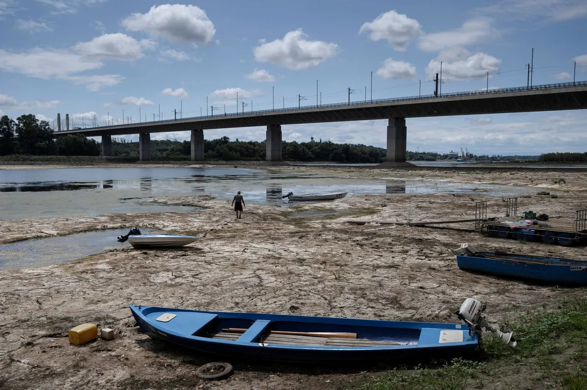 Proglašena vanredna situacija u Somboru, Kuli i Vrbasu zbog niskog vodostaja Dunava