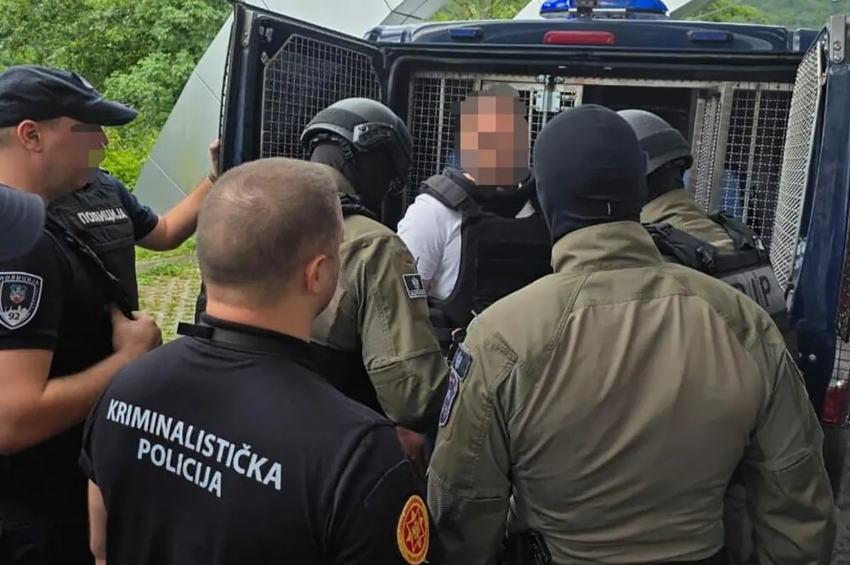 FOTO Pripadnik kavačkog klana Marko Kilibarda izručen Crnoj Gori: Na optužnici za teška ubistva sa Belivukom, Miljkovićem i Zvicerom
