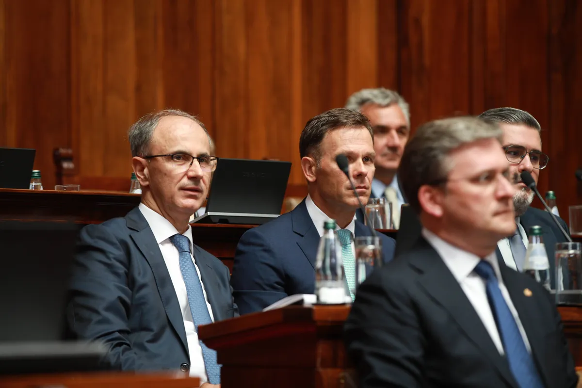 Aleksić: Siniša Mali viče na ministarku i preskače Macuta, vodi Vladu umesto njega