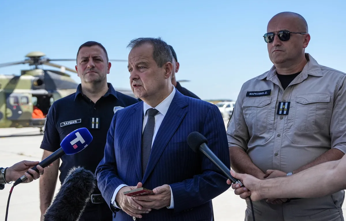 Dačić: Iljušin počeo da dejstvuje i na požarištu na Stolovima