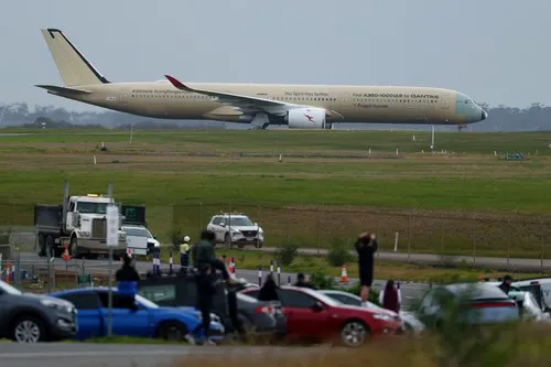 FOTO, VIDEO Najduži let u istoriji: Avion bez prestanka leteo duže od 24 sata i prešao više od 23.000 km