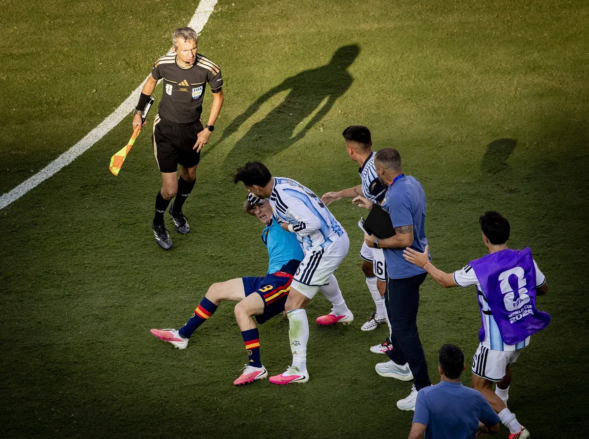 FIFA pokrenula disciplinski postupak protiv dvojice Argentinaca: Igrali u finalu, a sada ih čeka haos