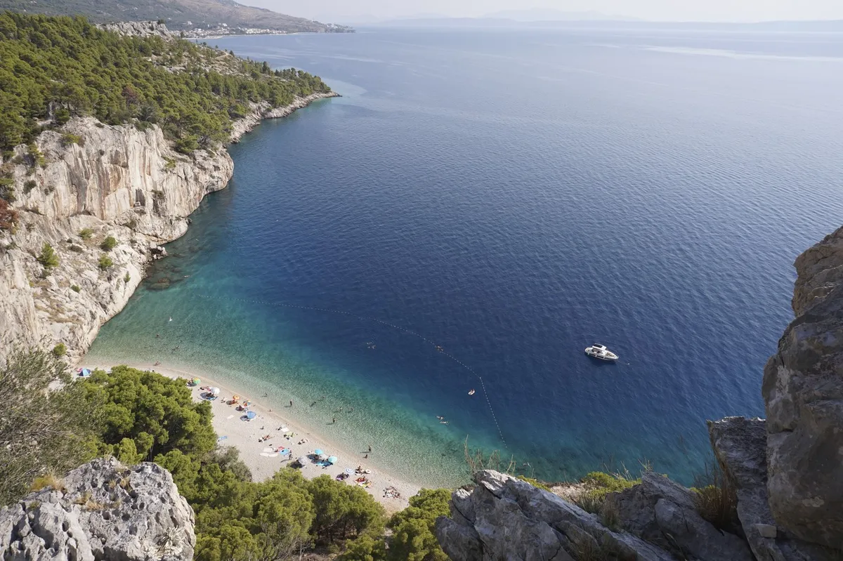 "Jedan od najlepših pogleda na Jadran" razbesneo javnost: Turiste dočekuje prizor koji niko ne želi da vidi