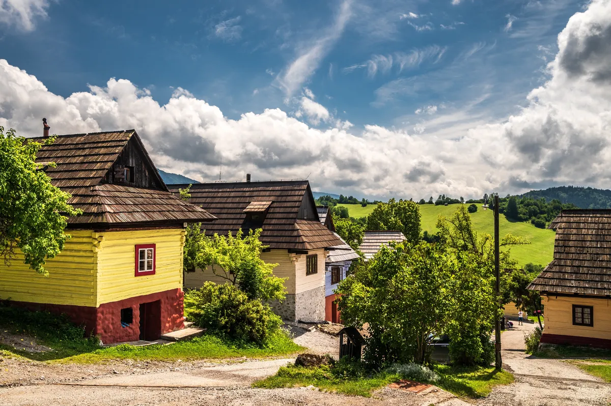 Selo sa samo 17 stanovnika postalo turistička atrakcija, meštani se bune: "Izbrišite nas s UNESCO liste, živimo kao u kanalizaciji"