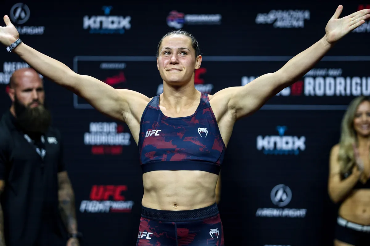 VIDEO Pogledajte kako je Nina Milošević došla do pobede na UFC u Beogradu: Posle ovog brutalnog udarca protivnici nije bilo spasa