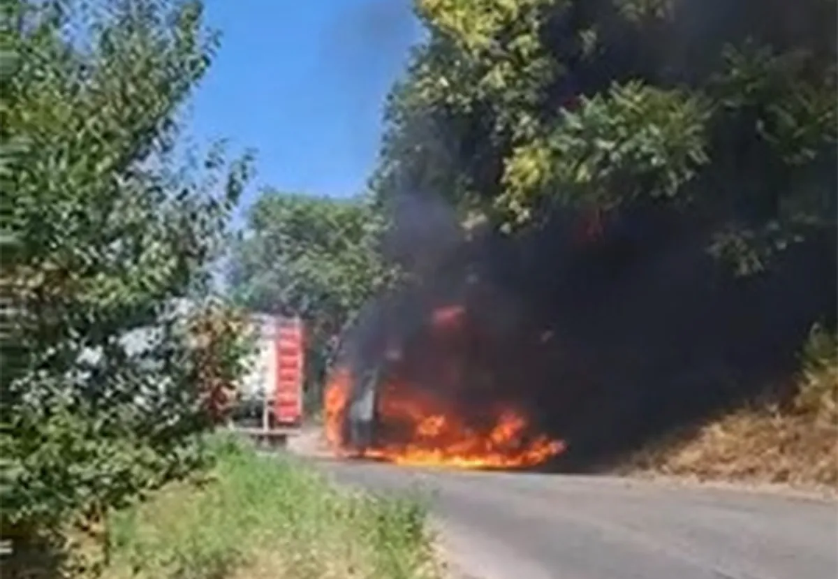 Zapalio se kombi kod Malog Mokrog Luga FOTO