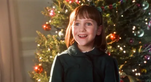 Pre 30 godina je bila zvezda božićnog filma, glumila je i sa Robinom Vilijamsom, pa se povukla iz javnosti: Evo kako danas izgleda i čime se bavi FOTO