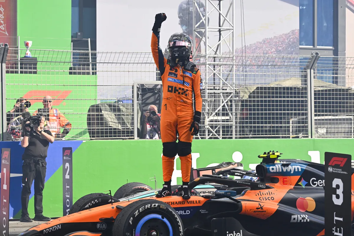 Šampion pobedio, Ferstapen se slupao - trka Formule 1 odlazi u istoriju