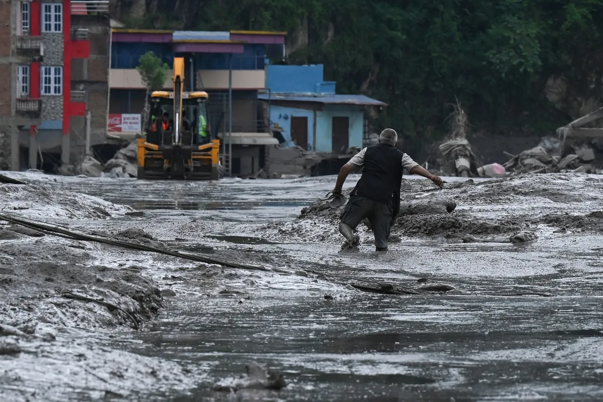 FOTO, VIDEO Pogledajte snimke katastrofalne poplave u Nepalu, broj mrtvih porastao na 389: Među stradalima i državljanin Srbije