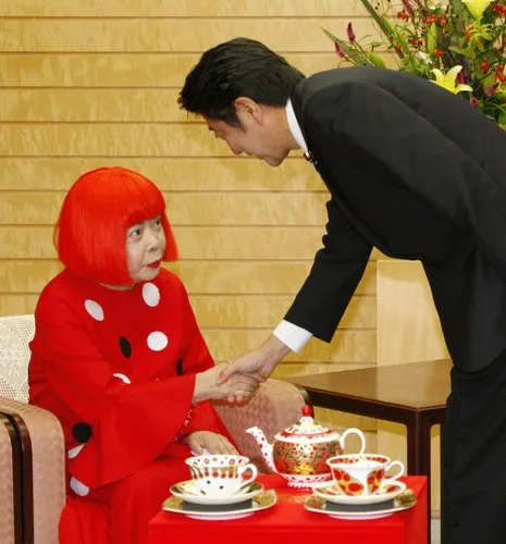 Umrla Jajoi Kusama, jedna od najpoznatijih umetnica sveta: Halucinacije je pretvorila u umetnost