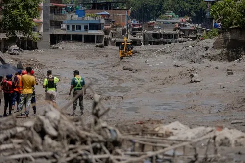 Nepal strahuje od novih poplava: 750 mrtvih, više od 3.000 nestalih