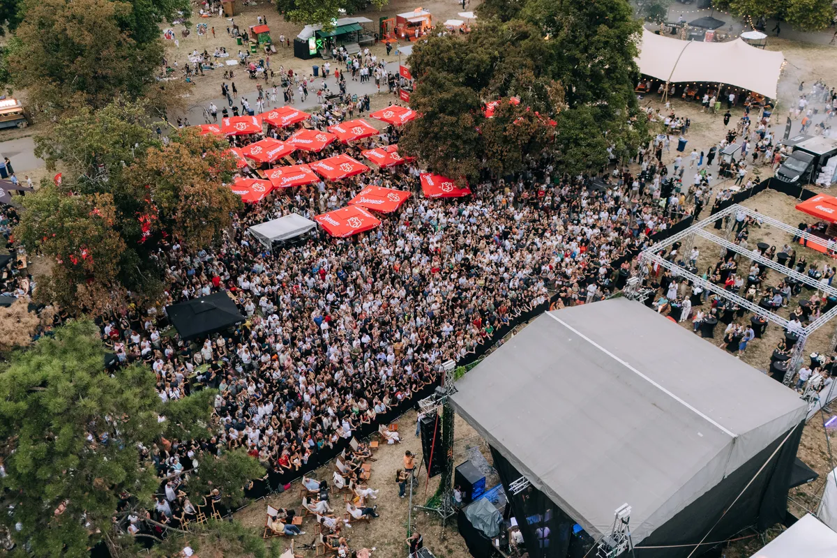 Brunch u parku otvoren koncertom Darka Rundeka i Novosadskog big benda – danas S.A.R.S., Mostar Sevdah Reunion i Marko Louis
