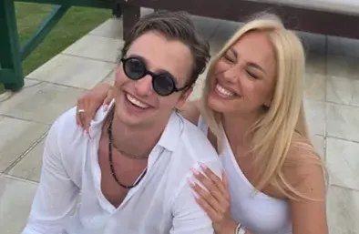 Aleksej Bjelogrlić krišom slikao Saru Jo: Zaljubljeni par već mesec dana uživa na moru (FOTO)