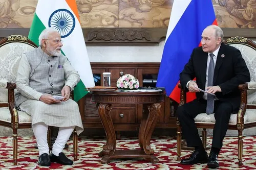 Putin ćutao i gledao u pod, Modi mu poslao brutalno direktnu poruku: "Rat mora da se završi"