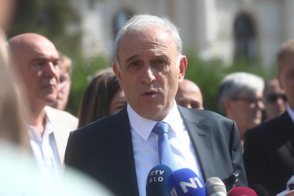 SRCE: Srbiji ne treba lakše zaduživanje