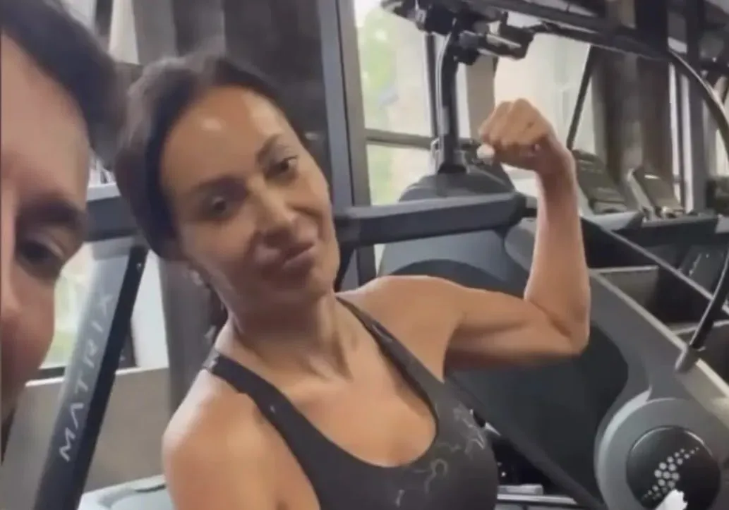 Ceca Ražnatović se preznojila u teretani: Pevačica se uslikala posle napornog treninga (FOTO)