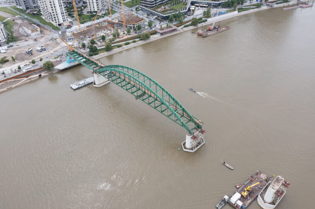 Beograd 16.05.2025. Stari savski most iz vazduha, drogan. Demontiranje, demontaža, uklanjanje, skalanjanje, rušenje Starog savskog mosta, dron Foto: Amir Hamzagić/Nova.rs