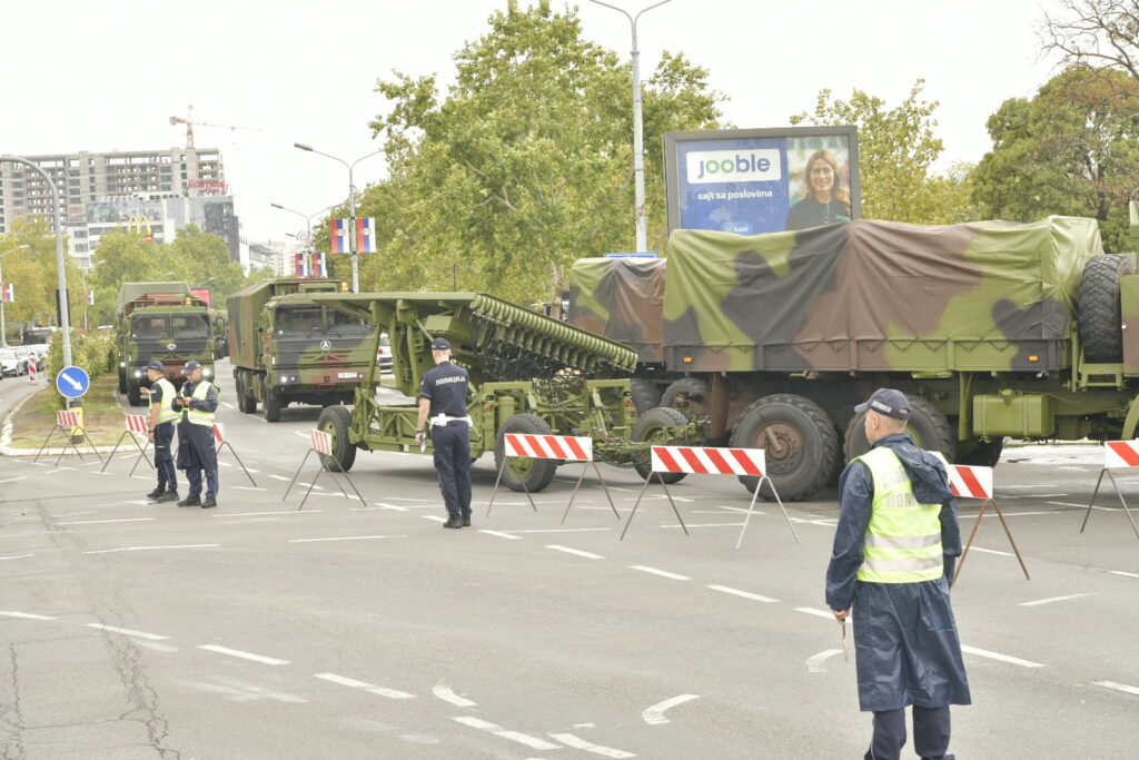 1757580055-saobracaj-pripreme-vojna-parada-nbg-110925-foto-zoran-loncarevic-nova-rs-11-1024x683.jpg