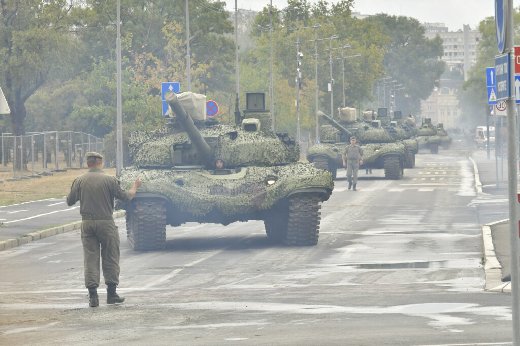1757582843-saobracaj-pripreme-vojna-parada-nbg-110925-foto-zoran-loncarevic-nova-rs-63-1024x682.jpg