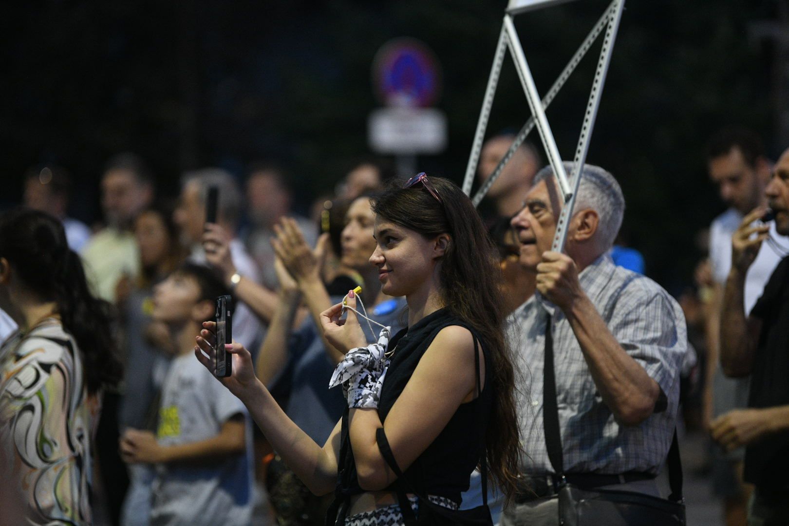 Protest ispred Vlade Srbije Javna dobra = vrednost, a ne roba 130925 Foto Filip Kraincanic (6)