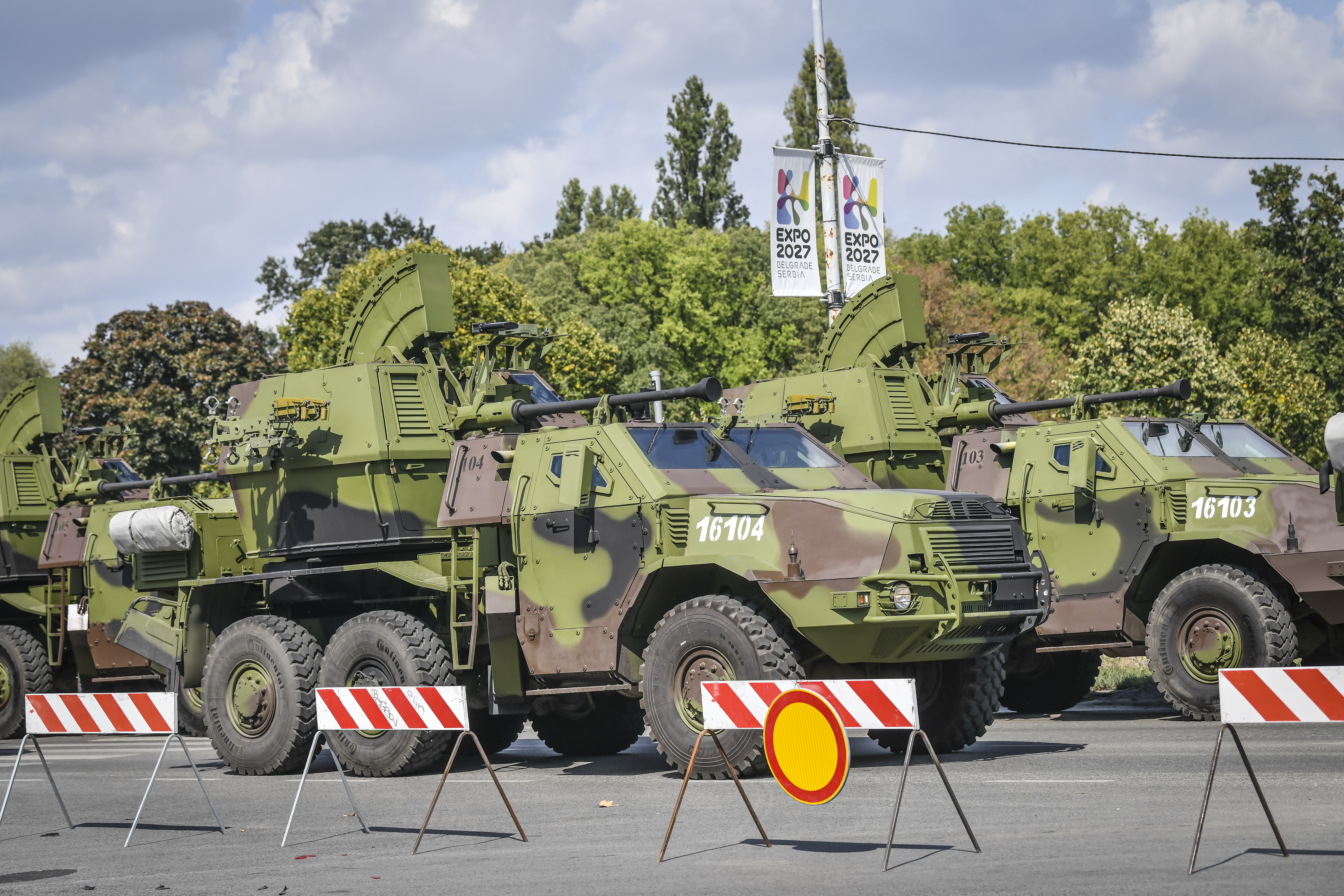 Beograd, 12.09.2025. Novi Beograd, vojna vozila, oklopna vozila vojske Srbije, pripreme za vojnu paradu , zatvoren saobraćaj, vojne vežbe Foto: Goran Srdanov/Nova.rs