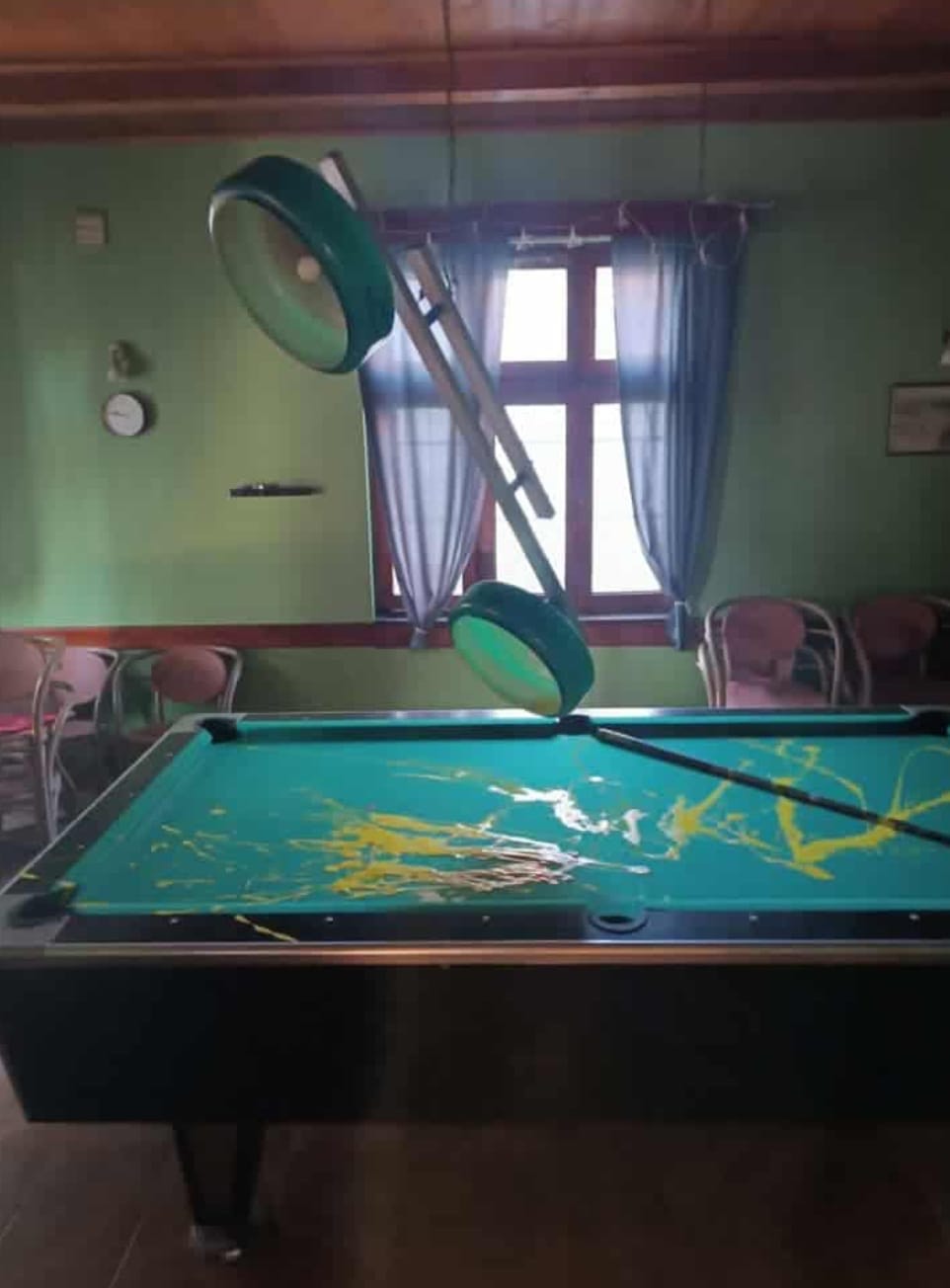 Demoliran kafić sina kome je otac bio u koloni traktora za Novi Sad (4)