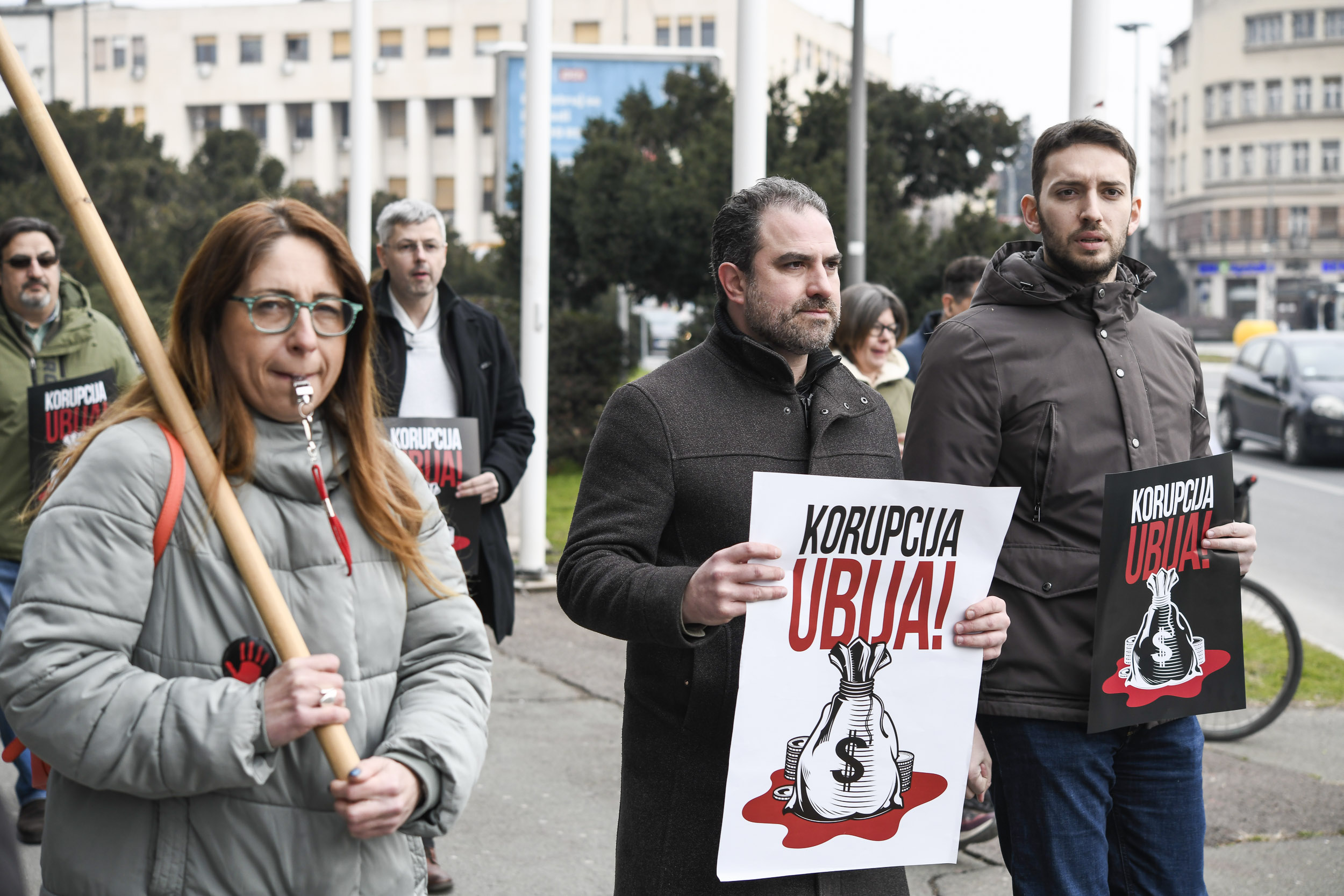 Novi Sad protest ispred skupstine